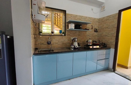 Narasapura Apartment | Modern Stay 2BHK near BLR Airport & Parks