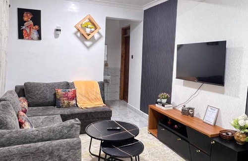 Ruaka Apartment | Modern Stay
