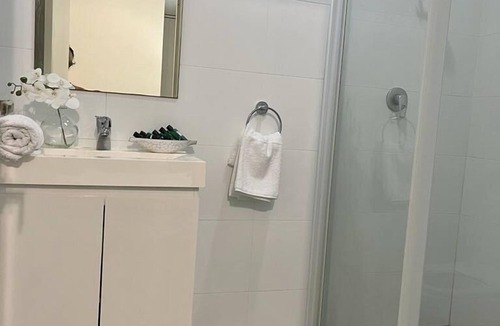 Westmead Apartment | Modern two bedroom apartment next to Westmead hospital.