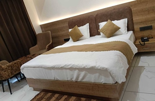 Bahadrabad Hotel | MOHANS INN