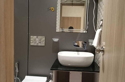 Bahadrabad Hotel | MOHANS INN