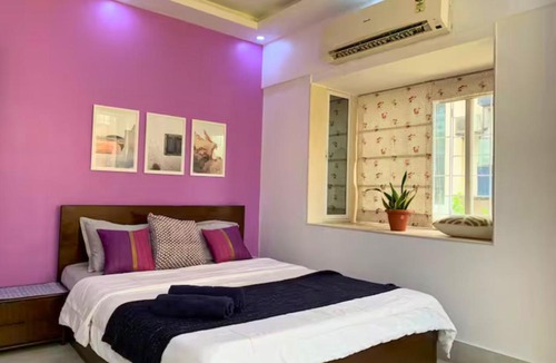 Bandra West Apartment | Mon Desire 1, Perry Cross Rd, Bandra West by Connekt Homes