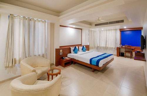 Aundh Hotel | Monarch Montvert, Baner Pune