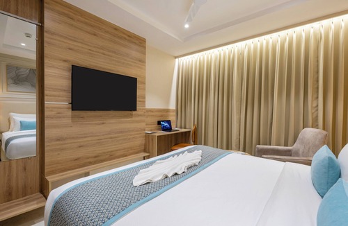 Madhapur Hotel | MONDAY PREMIUM Madhapur