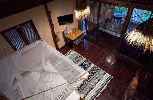 Unguja City Hotel | MONKEY MOUNTAIN LODGE