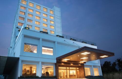 Palarivattom Hotel | Monsoon Empress Kochi