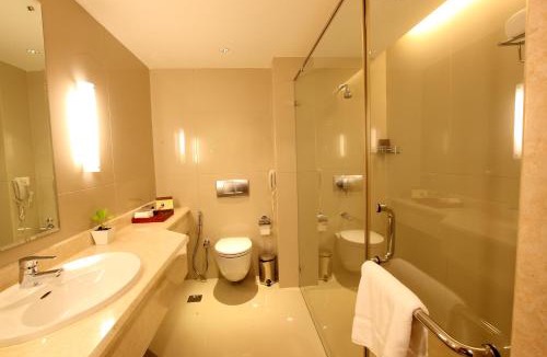 Palarivattom Hotel | Monsoon Empress Kochi