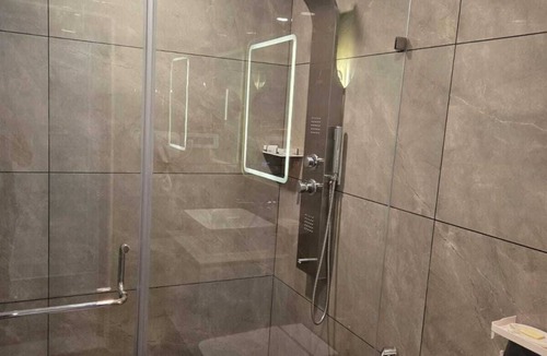 Kakkanad Hotel | Moonbasa Boutique Hotel & Spa, Infopark, Kakkanad