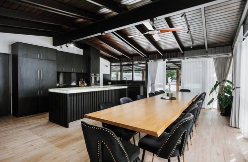 Central Mudgee House | Moonlight at Mudgee Chic Soires and Private Cinema