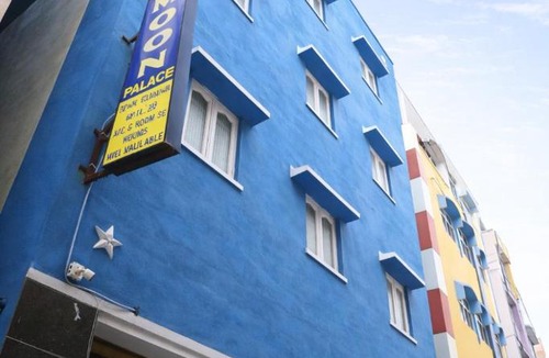 Triplicane Cabin | Moonpalace Chepauk Ellis Road