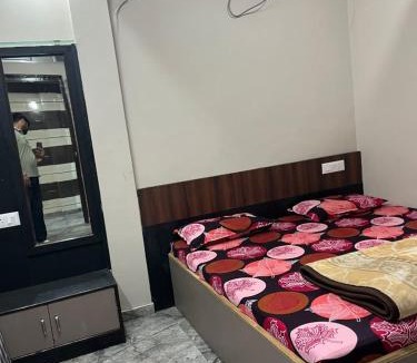 Shri Madhopur House | Morpankh guest house