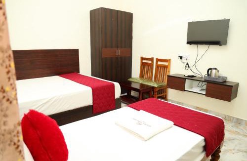 Krishnagiri Hotel | Mount View Inn