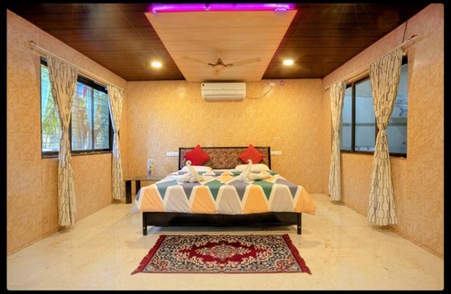 Kune N.m. Villa | Mountain Majesty Villa Boho