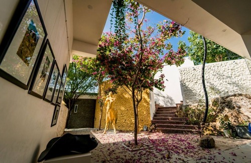 Bedla Villa | Mountain view Art Villa inside a forest