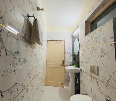 Kuthar Apartment | Mountain View l 1BHK,2BHK,3BHK,4BHK,10BHK l Sitting Area Availbale by Night Sky