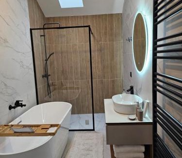 Vladeni Apartment | Mountain Whisper Chalet