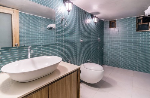Daman Hostel | Moustache Daman