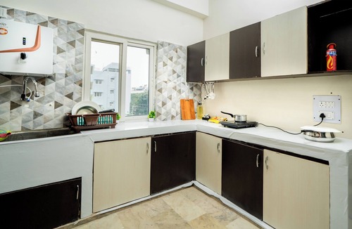 Kukatpally Housing Board Colony Apartment | Movie Night Retreat, Self Check-In, Couples & Solo Paradise, Near Nexus Mall