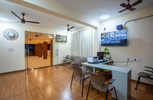 Hope College Hotel | MUGUNDAN 'S SMART STAY