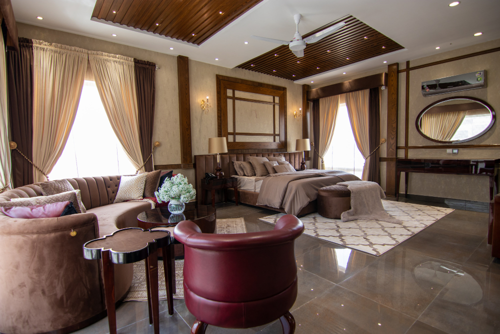 Munger Hotel | Munger Hotel nr. Bazar Palace Raj