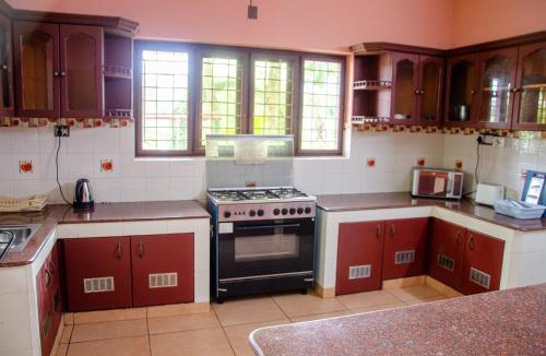 Kumbalam House | Muralee's Riverside Villa in Kochi