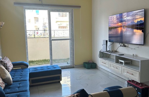 Bullawala Villa | Mussoorie View villa with WiFi in charming Dehradun