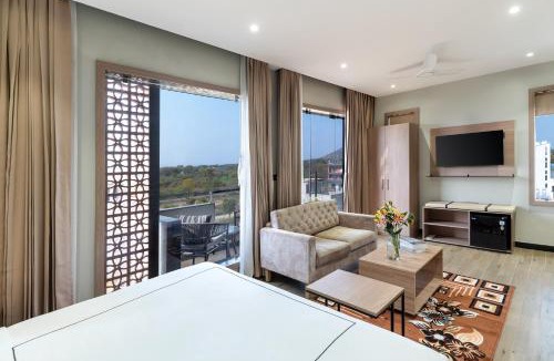 Dabok Hotel | My Downtown - Blue Chip Hotel Udaipur Near Airport