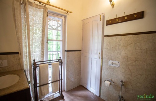 Ramgarh Villa | Myna, Seclude Taradale
