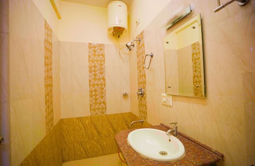 Domlur Hotel | Mystic Felicity Inn