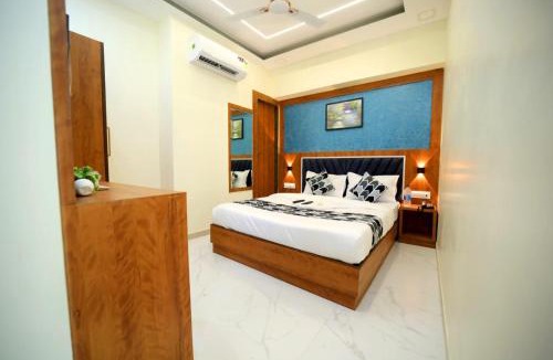 Versova House | N M Hotel Nr kokilaben Hospital