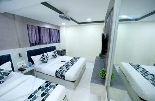 Versova House | N M Hotel Nr kokilaben Hospital