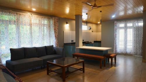Gangtok House | Nabhasa Courtyard Family Home and 2 BHK Apartments Mountain View Stay in Gangtok, Sikkim