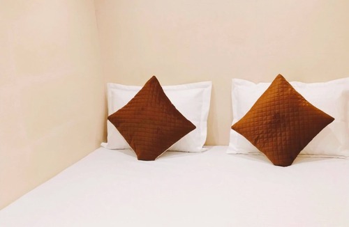 Prabhadevi Hotel | Nadim Tiger Residency