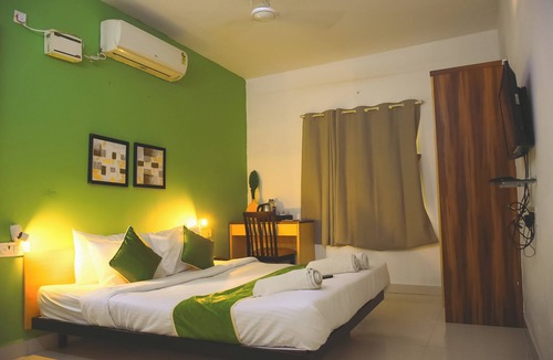 Ramapuram Hotel | Naksha Tree Hotels Honey Crest
