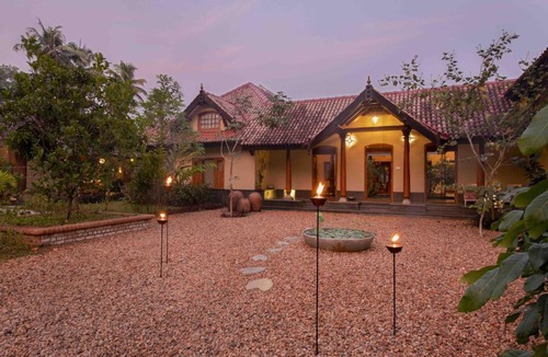 Kanjiramattom Bed & Breakfast | Nakshathra Mana - A LuxUnlock Private Retreat