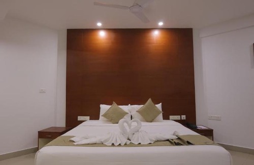 Guruvayur Hotel | Nakshatra Emerald