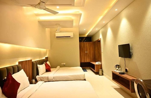 Shivpuri Hotel | Nakshatra Resort & Garden