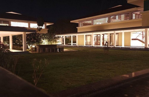 Bommasandra Hotel | Nambiar Club Bellezea
