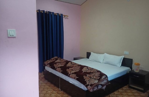 Gobind Dham Hotel | Nanda Devi Home Stay