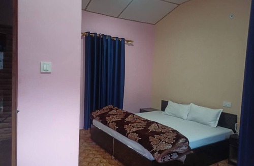 Gobind Dham Hotel | Nanda Devi Home Stay