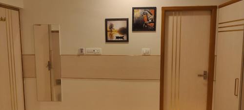 Madipakkam Hotel | Nandhavanam A Business Class Residency