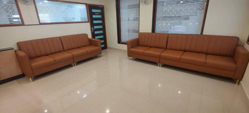 Madipakkam Hotel | Nandhavanam A Business Class Residency