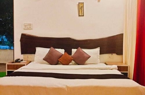 Khatia Hotel | Nature's Sprout Wildmark Kanha Resort