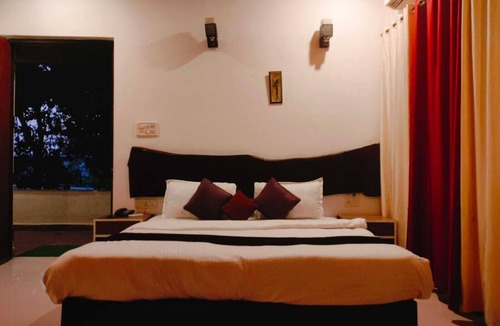 Khatia Hotel | Nature's Sprout Wildmark Kanha Resort