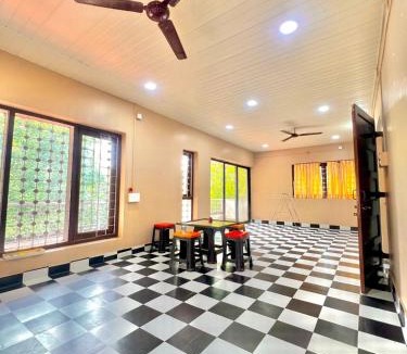 St.Stanislaus Villa Villa | Nature View Friends Villa - The Dream Stays ll 3 bhk ll Big infinity pool
