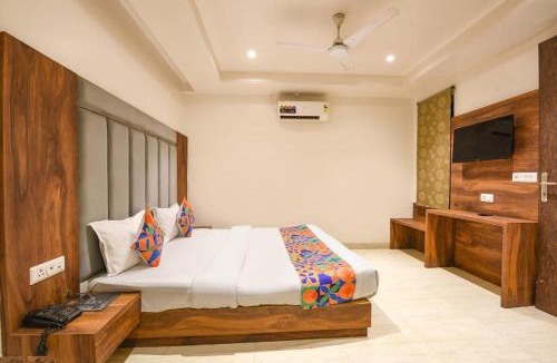 Khattalwada Hotel | Navodayan Hotel