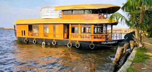 Mullakkal Boat Rental | Navora Houseboats