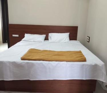 Doddaballapur Hotel | Nayana comforts