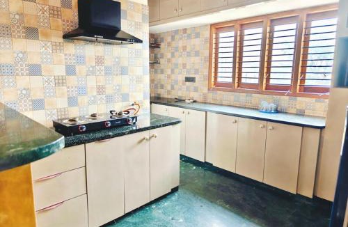 Bengaluru Apartment | Neela Elite 2Bedroom Apartment Brand New with lift WiFi Privacy