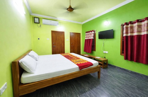 Puri Hotel | Neelachal Holiday Nibasa Puri